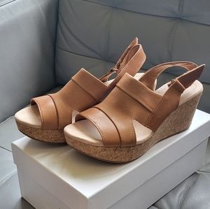 Clarks platform sandals